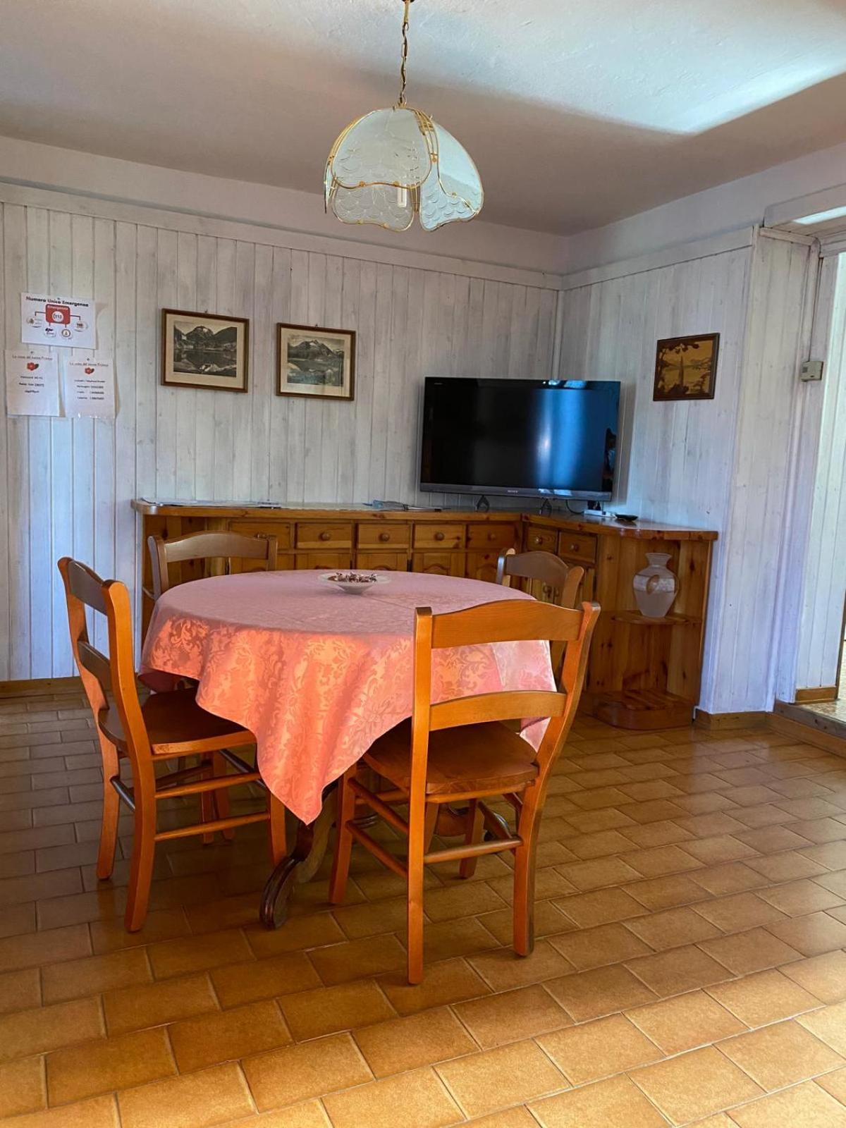 La Casa Del Nonno Franco Colico Exterior foto